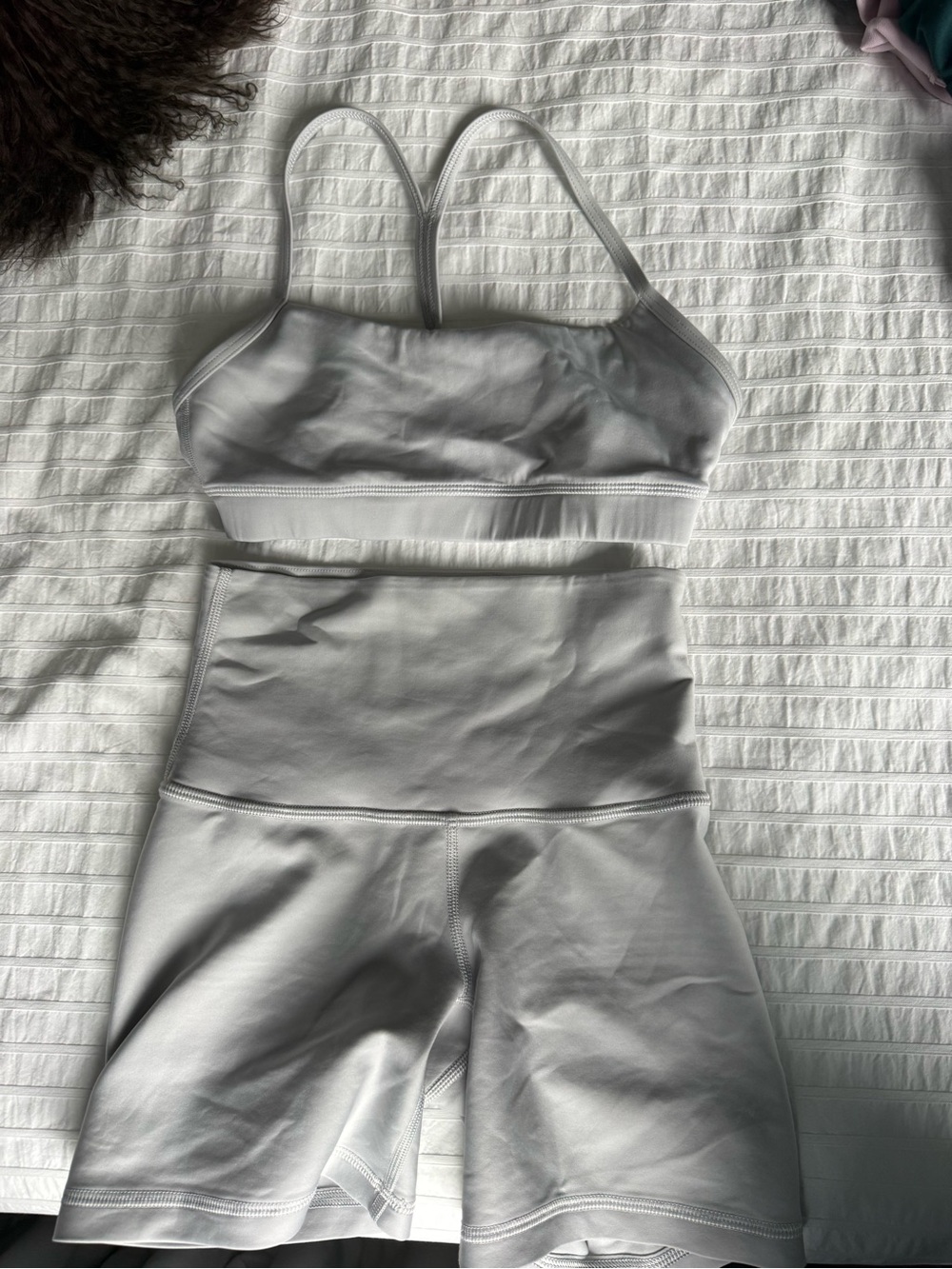 TNA Light Gray Seamless Sports Bra & High-Waist Bike Shorts Set